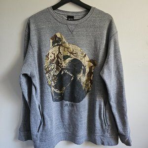 Rook Camouflaged Grizzly Bear Head Gray Size XL Crew Neck Sweatshirt